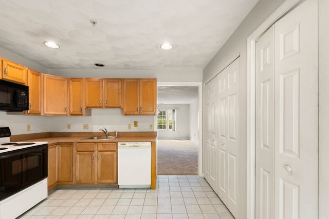 396 Boston Rd 302, Billerica, MA 01821