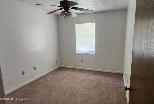329 Swan Lake Drive, Jackson, MS 39212