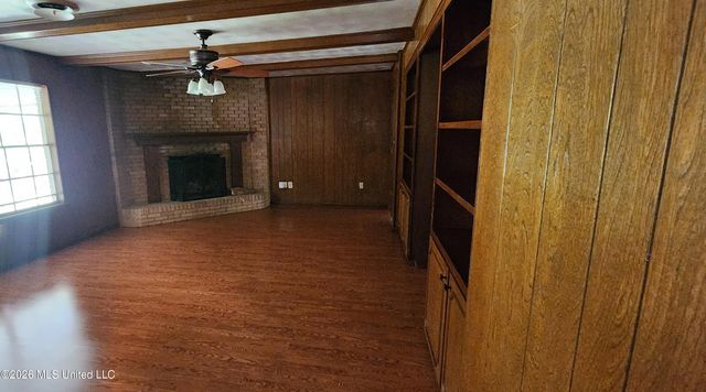 329 Swan Lake Drive, Jackson, MS 39212