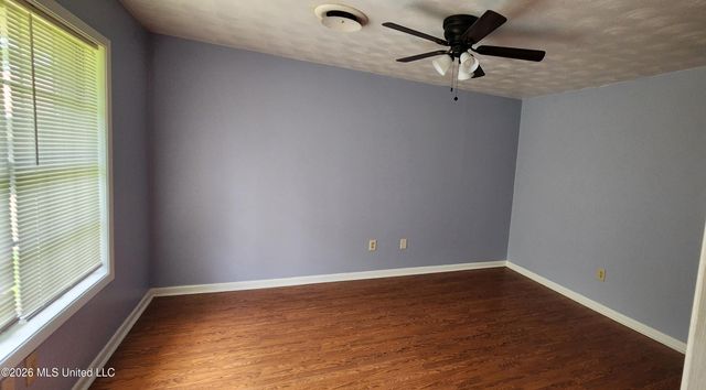 329 Swan Lake Drive, Jackson, MS 39212