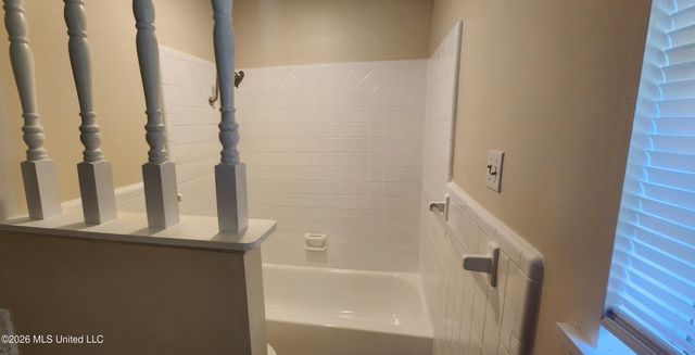 329 Swan Lake Drive, Jackson, MS 39212
