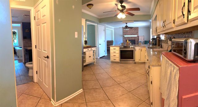 390 ROLLING ACRES AVE, Eads, TN 38028