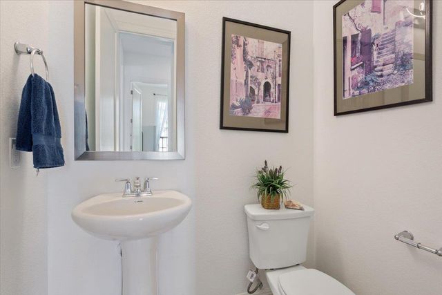 1106 Silent Oaks DR, Georgetown, TX 78628