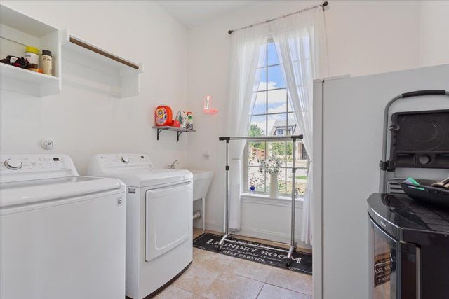1106 Silent Oaks DR, Georgetown, TX 78628