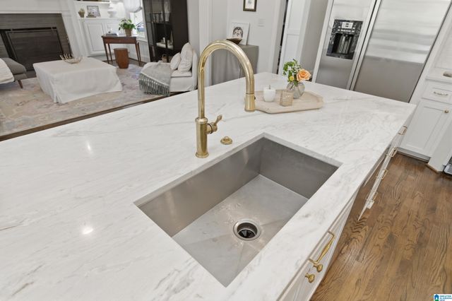 2301 LONGLEAF WAY, Vestavia Hills, AL 35243