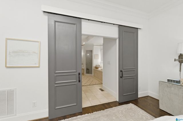 2301 LONGLEAF WAY, Vestavia Hills, AL 35243