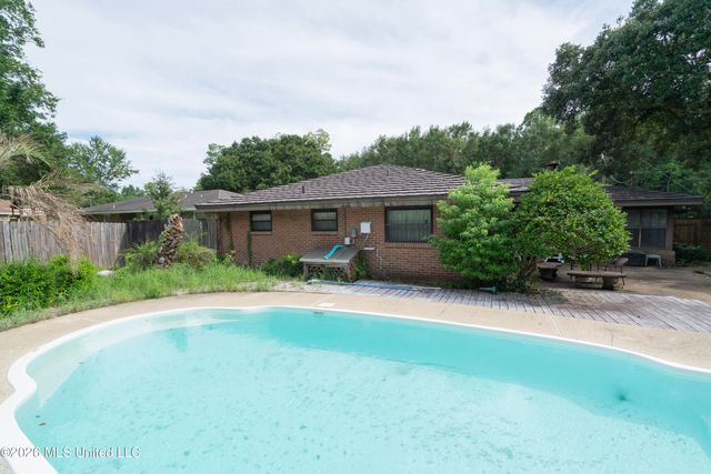 24 45th Street, Gulfport, MS 39507