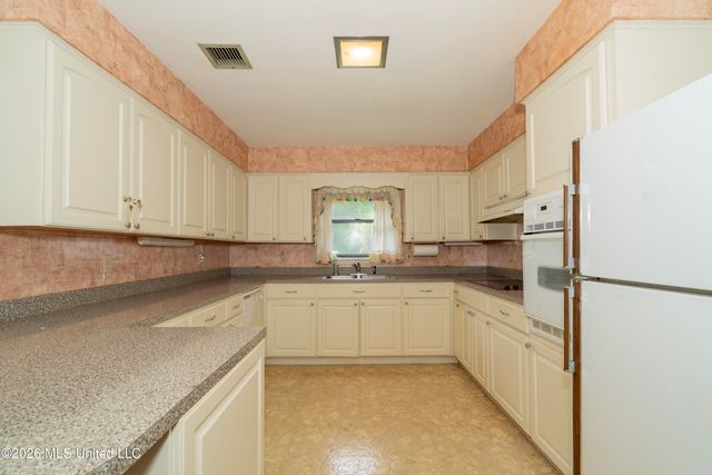 24 45th Street, Gulfport, MS 39507