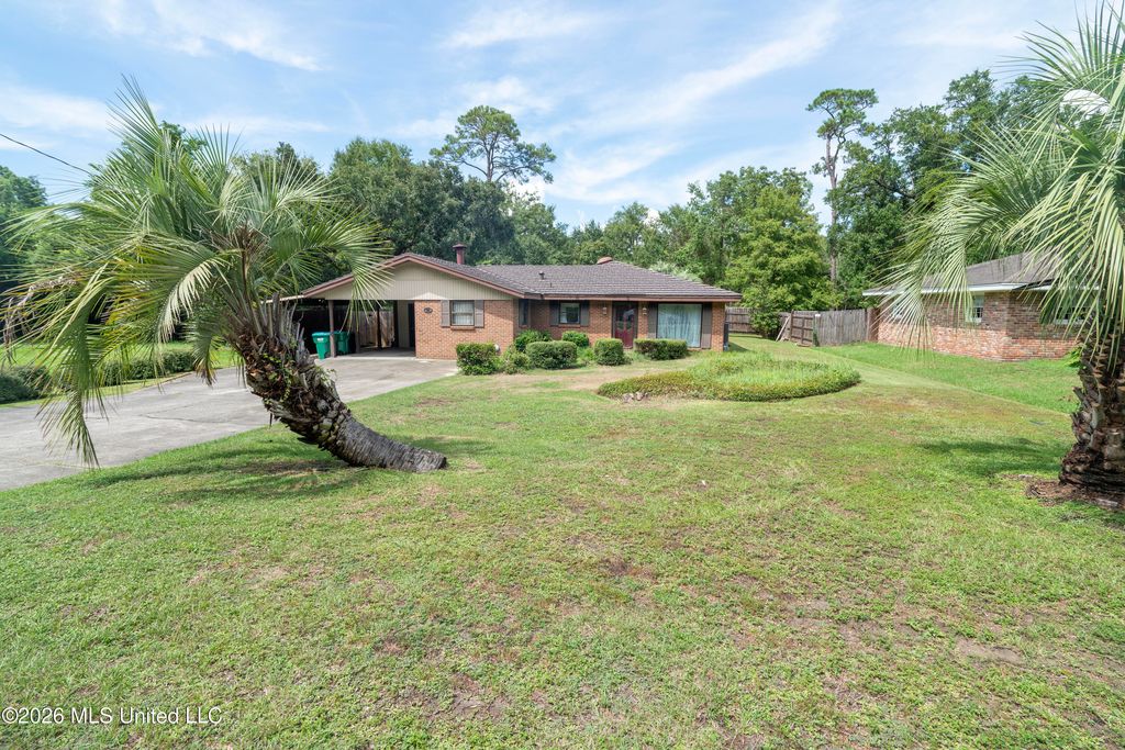 24 45th Street, Gulfport, MS 39507
