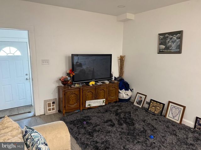 255 3RD ST, Gloucester City, NJ 08030