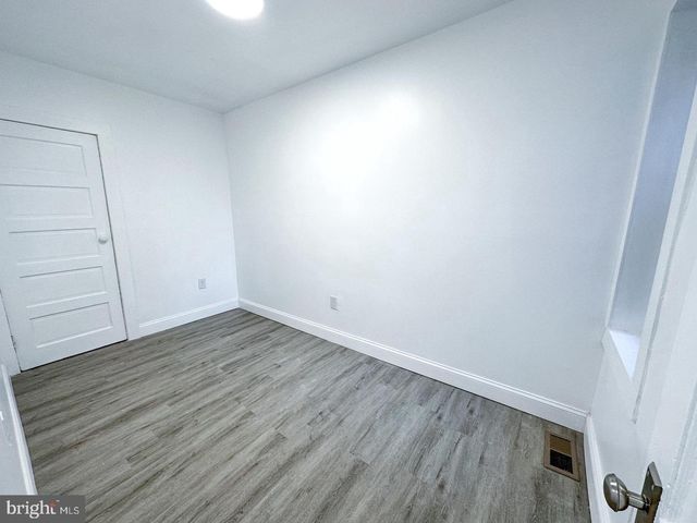 255 3RD ST, Gloucester City, NJ 08030