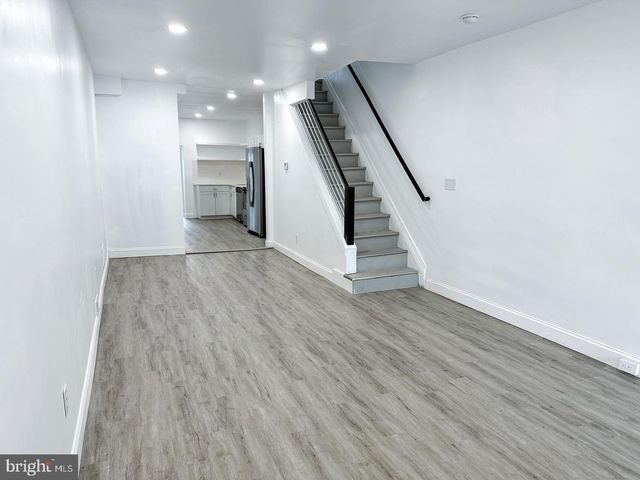 255 3RD ST, Gloucester City, NJ 08030