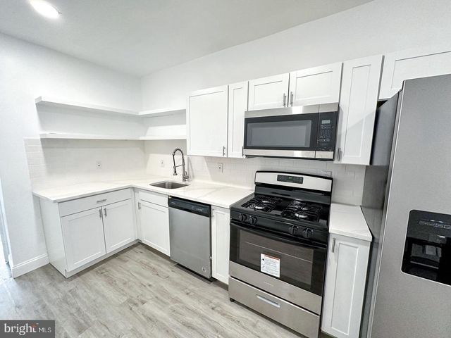 255 3RD ST, Gloucester City, NJ 08030