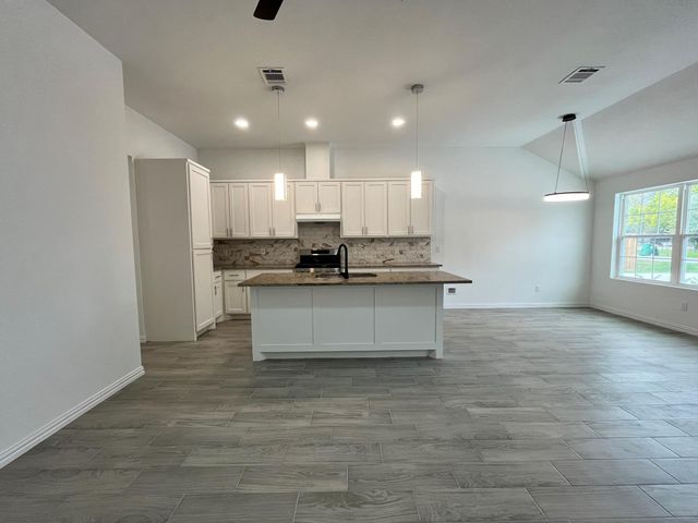 5706 Howell Street A, Houston, TX 77032