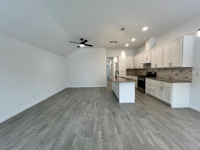 5706 Howell Street A, Houston, TX 77032