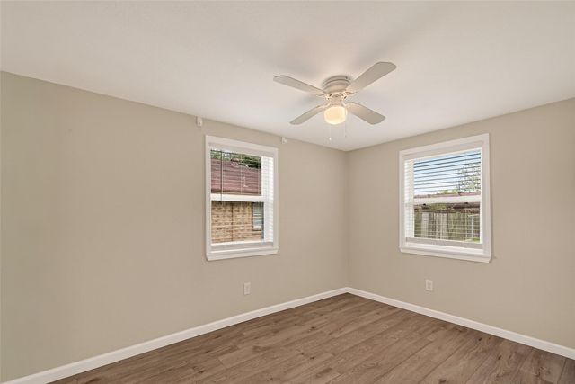 521 N Vionett Lane, Texas City, TX 77591