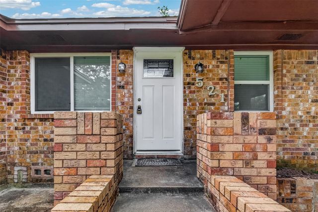 521 N Vionett Lane, Texas City, TX 77591