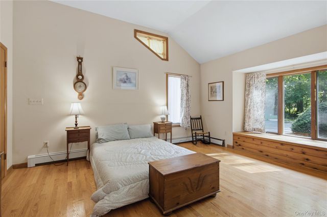 4 Loggers Court, Carmel, NY 10512