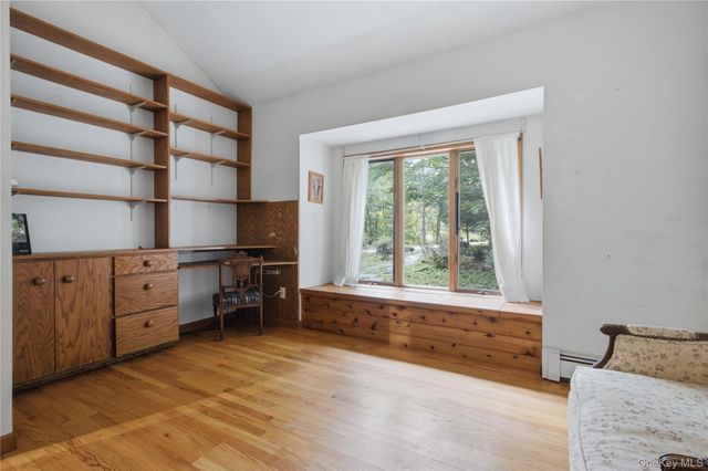 4 Loggers Court, Carmel, NY 10512