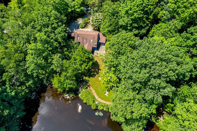 4 Loggers Court, Carmel, NY 10512