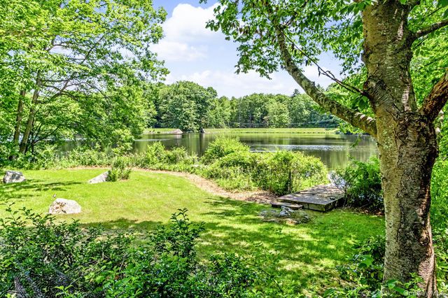 4 Loggers Court, Carmel, NY 10512
