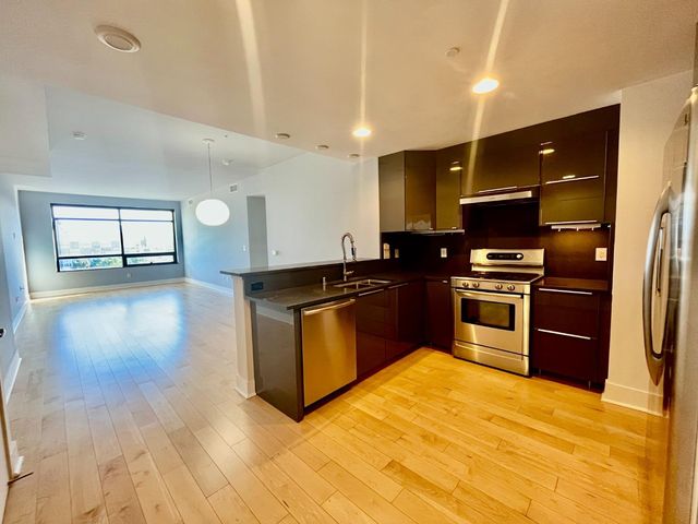 88 E San Fernando Street 1203, San Jose, CA 95113