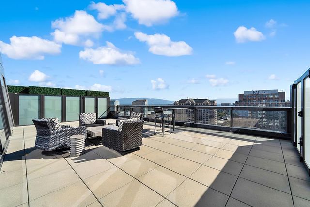 88 E San Fernando Street 1203, San Jose, CA 95113