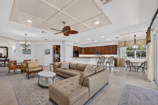 11558 Villa Vasari Drive, Palm Beach Gardens, FL 33418