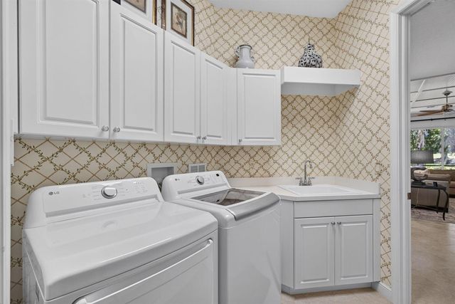 11558 Villa Vasari Drive, Palm Beach Gardens, FL 33418