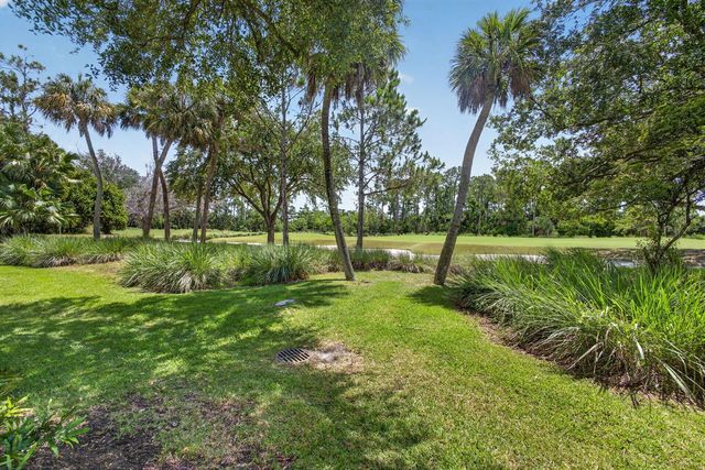 11558 Villa Vasari Drive, Palm Beach Gardens, FL 33418