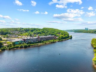 68 Thermos Avenue 302D, Norwich, CT 06360