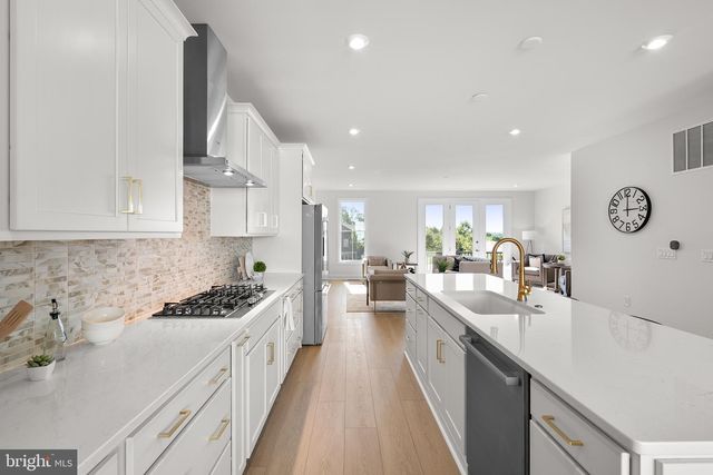 44508 LOWESOFT SQ, Ashburn, VA 20147