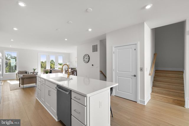 44508 LOWESOFT SQ, Ashburn, VA 20147