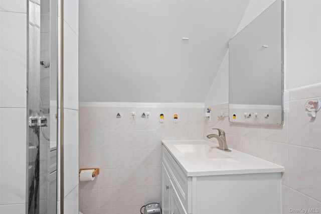 4928 167th Street, Fresh Meadows, NY 11365