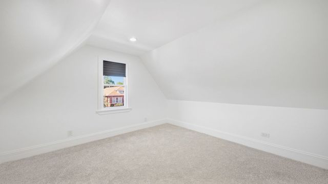 8257 S Blackstone Avenue, Chicago, IL 60619