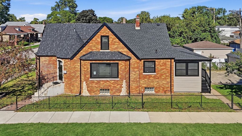 8257 S Blackstone Avenue, Chicago, IL 60619 — photo 3