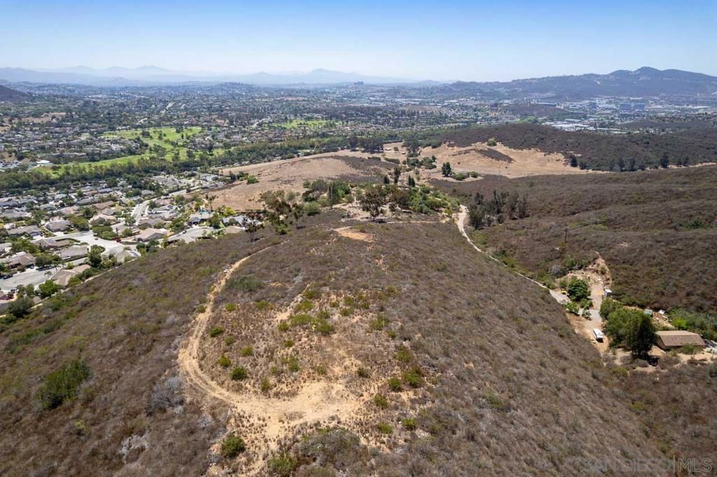 N Twin Oaks Valley Rd, San Marcos, CA 92069