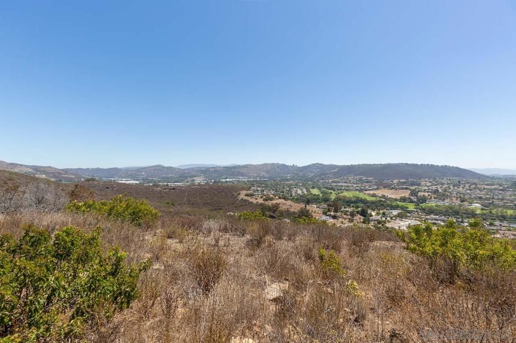 N Twin Oaks Valley Rd, San Marcos, CA 92069 — photo 4