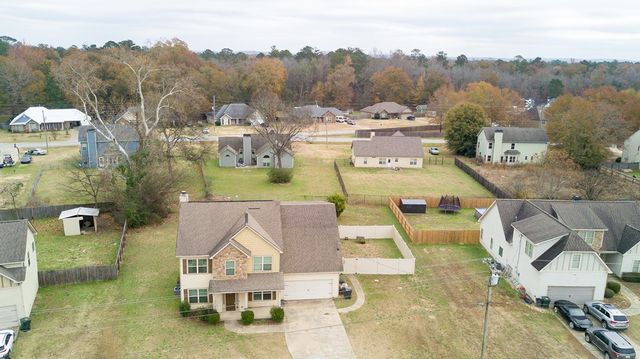 33 Churchill Drive, Fort Mitchell, AL 36856