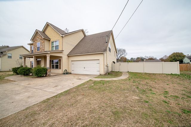 33 Churchill Drive, Fort Mitchell, AL 36856