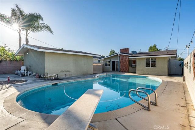11636 Parkmead Street North, Santa Fe Springs, CA 90670