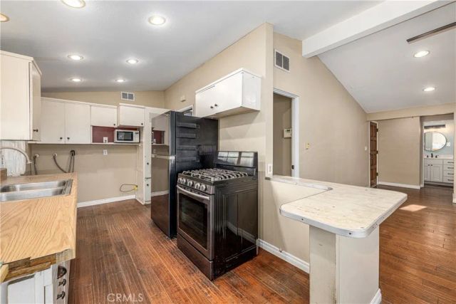 11636 Parkmead Street North, Santa Fe Springs, CA 90670
