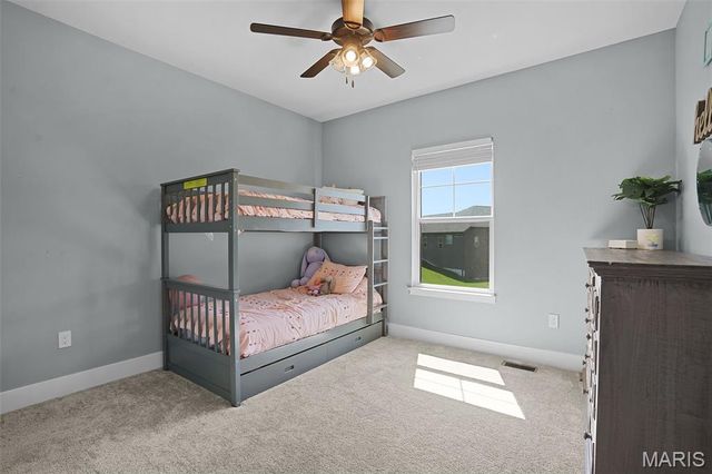 240 Meridian Oaks Drive, Glen Carbon, IL 62034