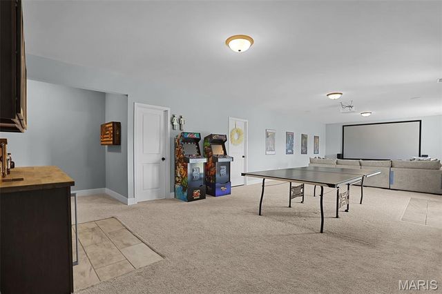 240 Meridian Oaks Drive, Glen Carbon, IL 62034