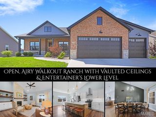 240 Meridian Oaks Drive, Glen Carbon, IL 62034