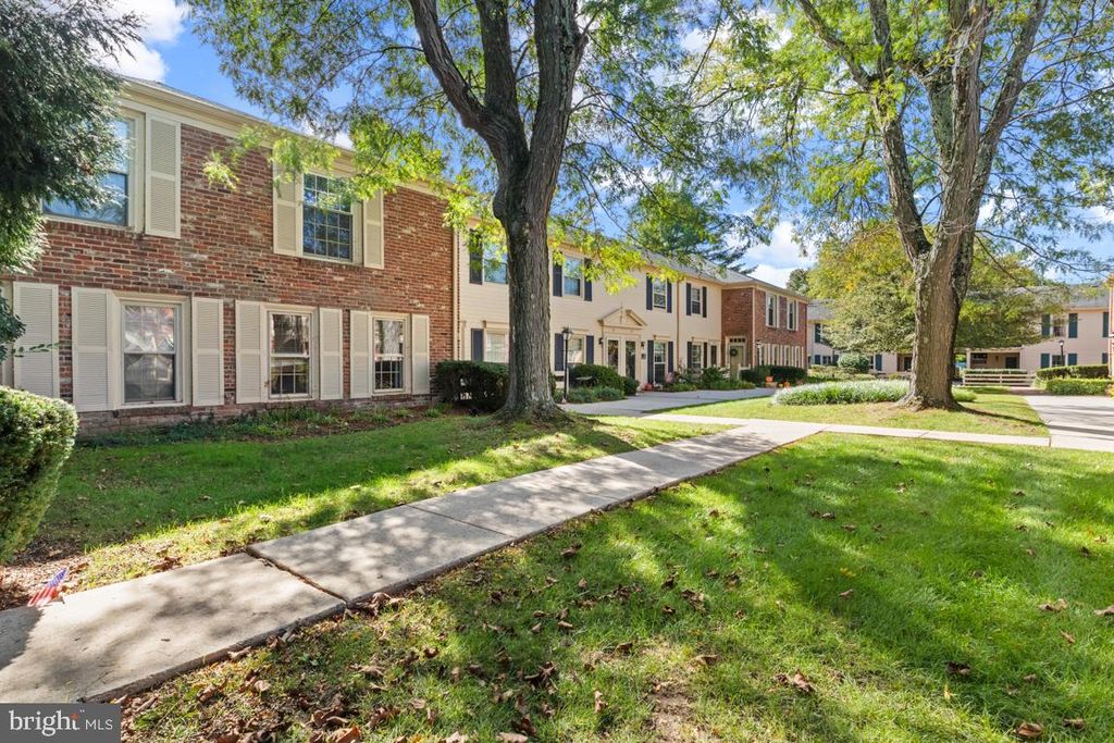 176 CHESHIRE DR, Penllyn, PA 19422 — photo 2