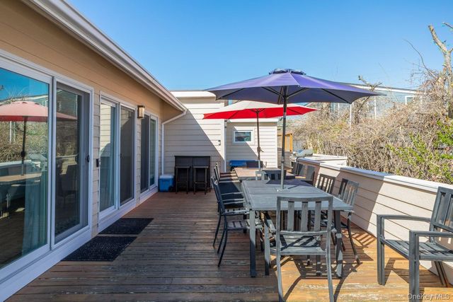 485 Bayberry Walk, Ocean Beach, NY 11770