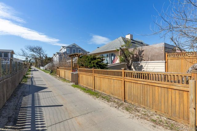 485 Bayberry Walk, Ocean Beach, NY 11770