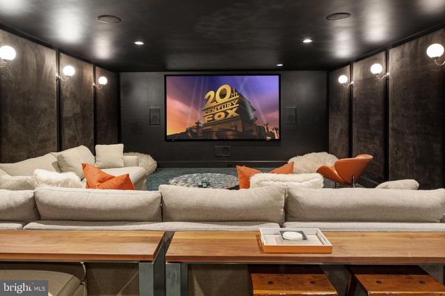 648 CREIGHTON RD, Villanova, PA 19085