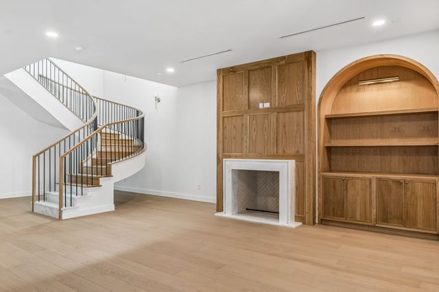 7107 Coronado Avenue, Dallas, TX 75214